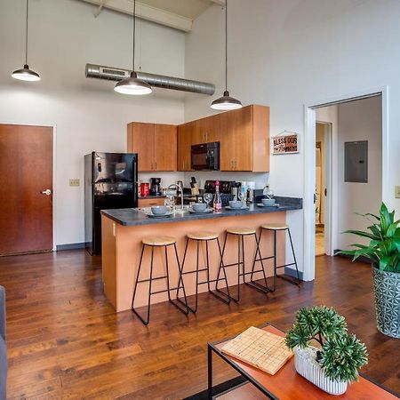 Ny Style Centric Loft With King Bed By Park Ave Apartment Rochester Ngoại thất bức ảnh