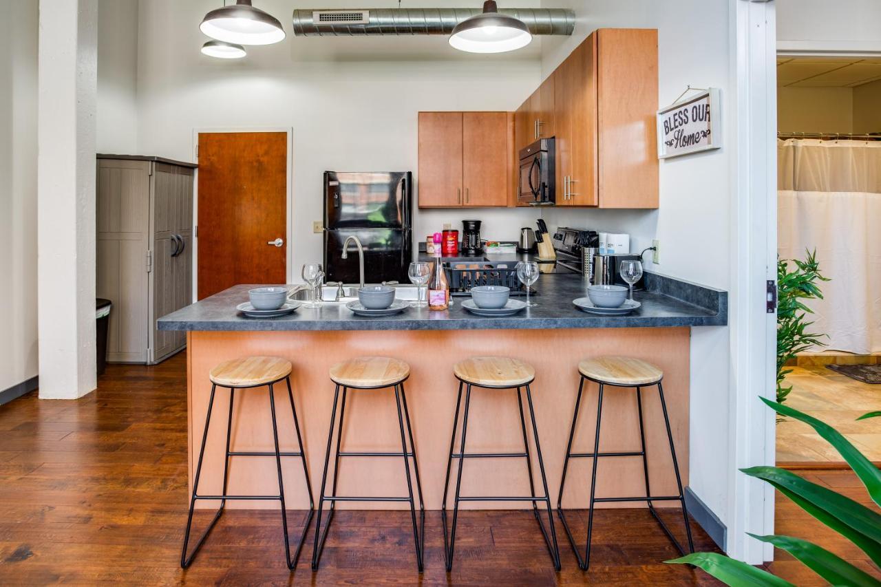 Ny Style Centric Loft With King Bed By Park Ave Apartment Rochester Ngoại thất bức ảnh