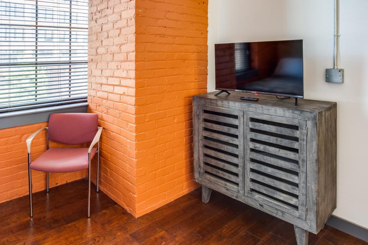 Ny Style Centric Loft With King Bed By Park Ave Apartment Rochester Ngoại thất bức ảnh